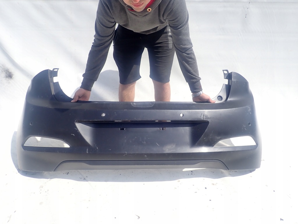 фото №1, Hyundai i20 ii 2 14- бампер задня задній pdc