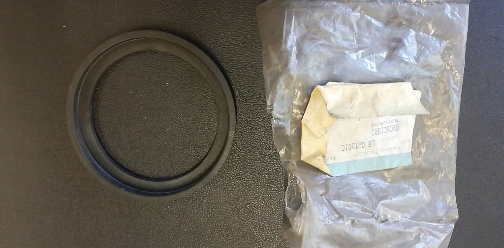 фото №1, Jaguar xj6 основа підкладка амортизатора nowa оригінальний номер