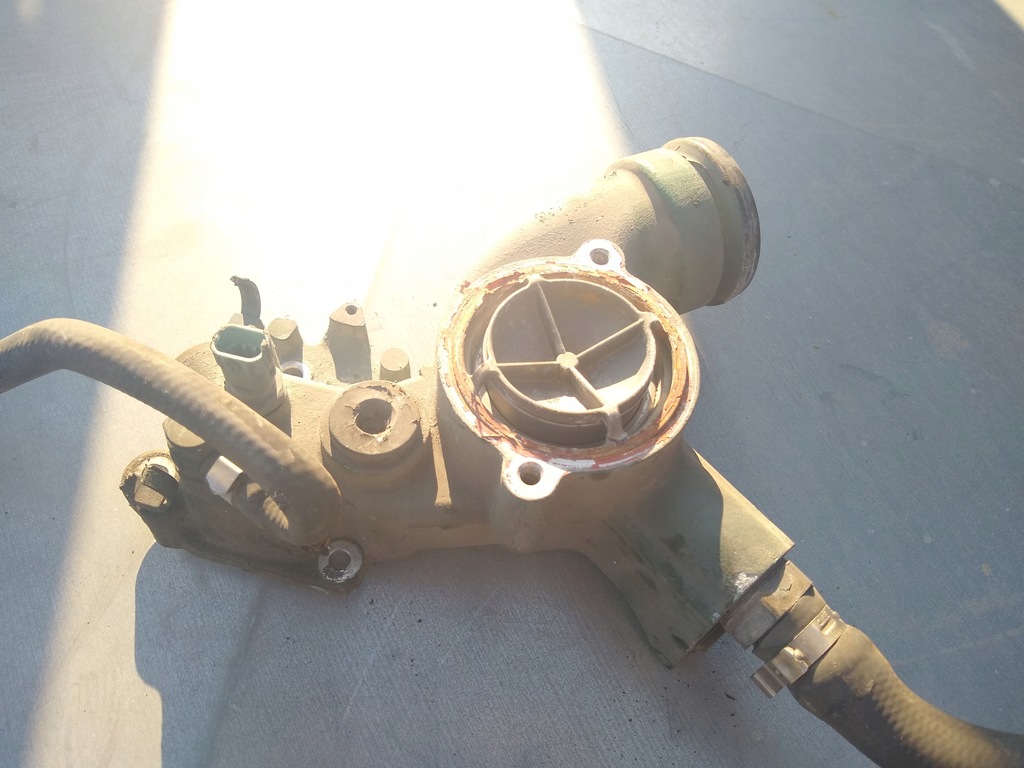 фото №3, Volvo fe 7 renault midlum dxi термостат коліно