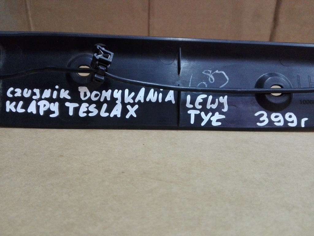 Tesla x молдинг датчик крышки левое  задняя 1056299-00-c Киев