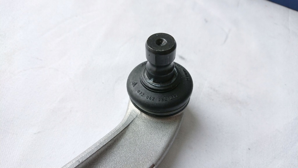 фото №4, Рычаг правый перед верхний vw passat b5