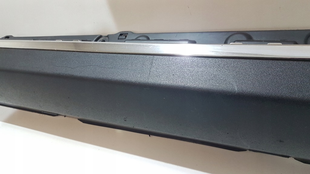 Купить Порог молдинг порог правый  tesla s 12- 6005875-00