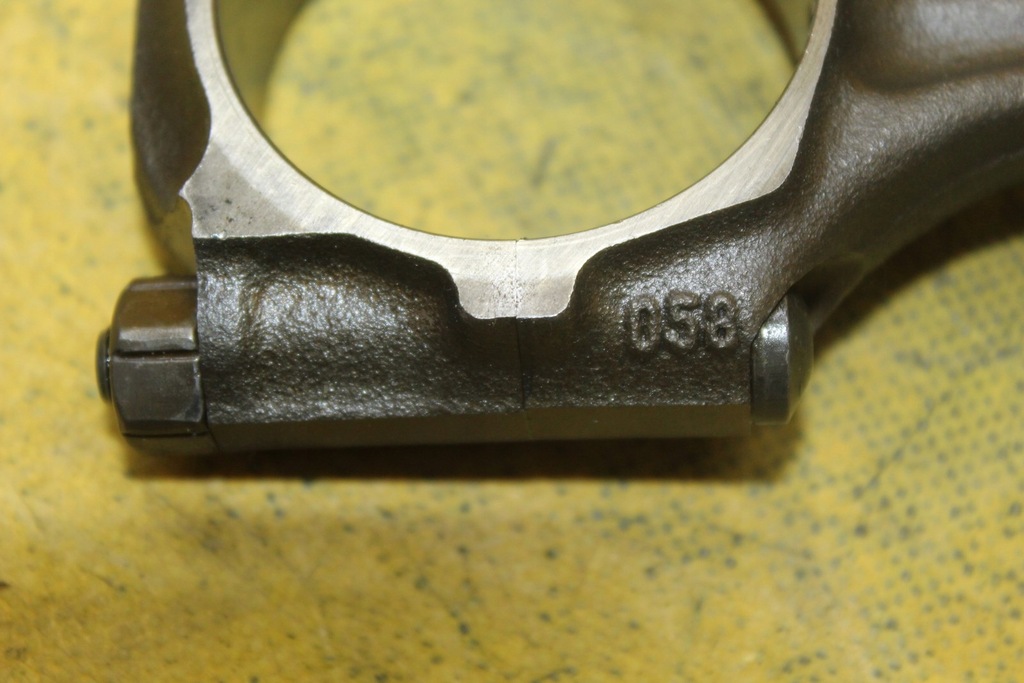 фото №6, Поршень шатун шату́н passat b5 1.6 8v ahl 81l35 058