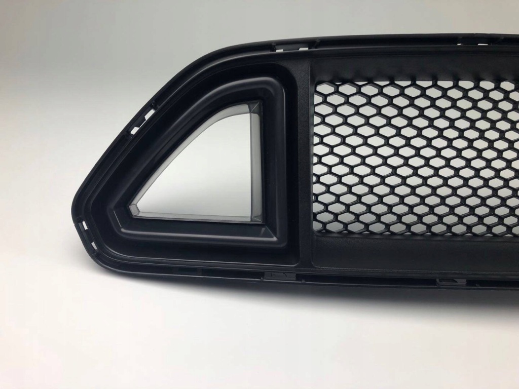 Решётка радиатора решётка радиатора бампера rtr led ford mustang 2015-2017 Оригинал