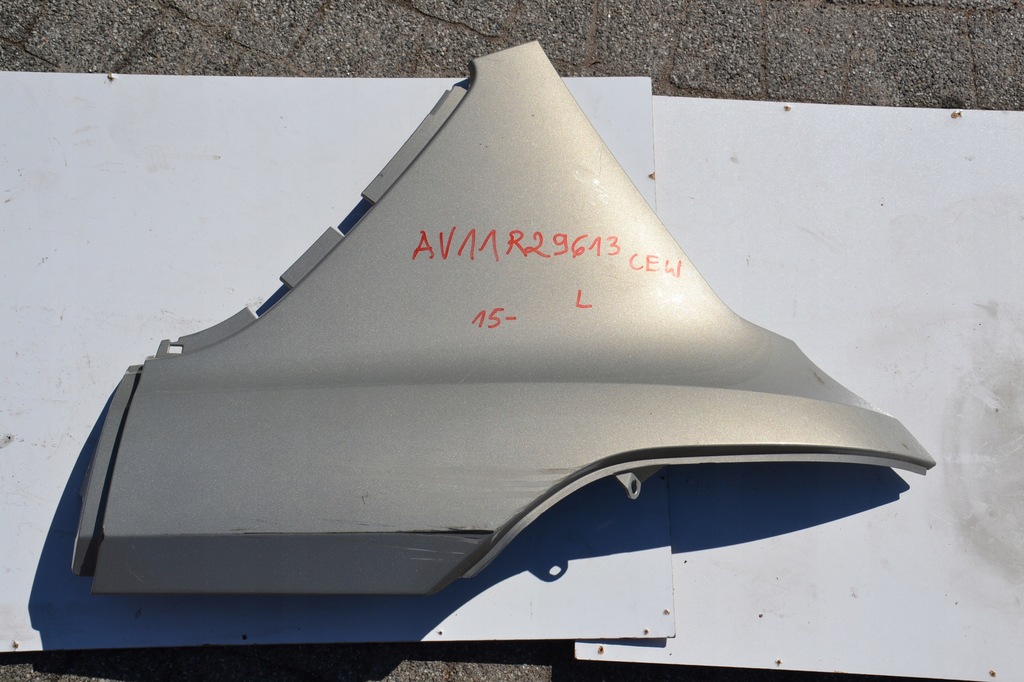 фото №1, Ford b-max накладка крила правий задня av11-r29613