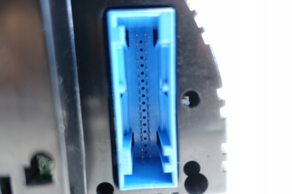 фото №9, Audi a4 b7 cabrio 3.0 tdi приборная панель счетчик 8h0920950r