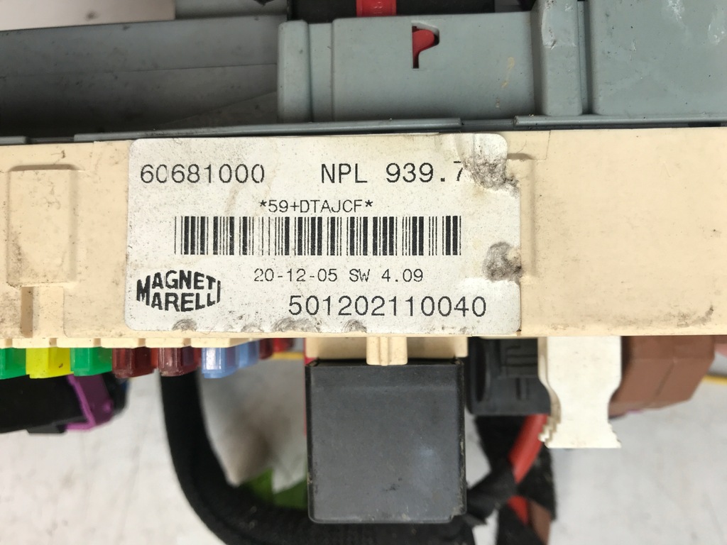 фото №3, Коробка bsi предохранителей alfa romeo 159 60681000