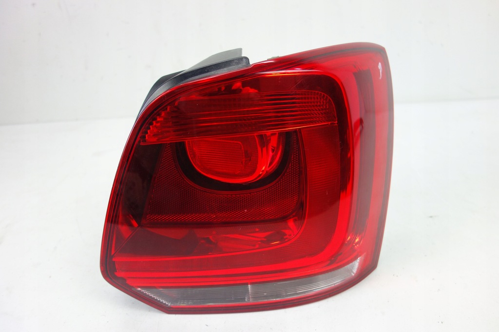 фото №1, Лампа задняя правая vw polo v 6r0945112b