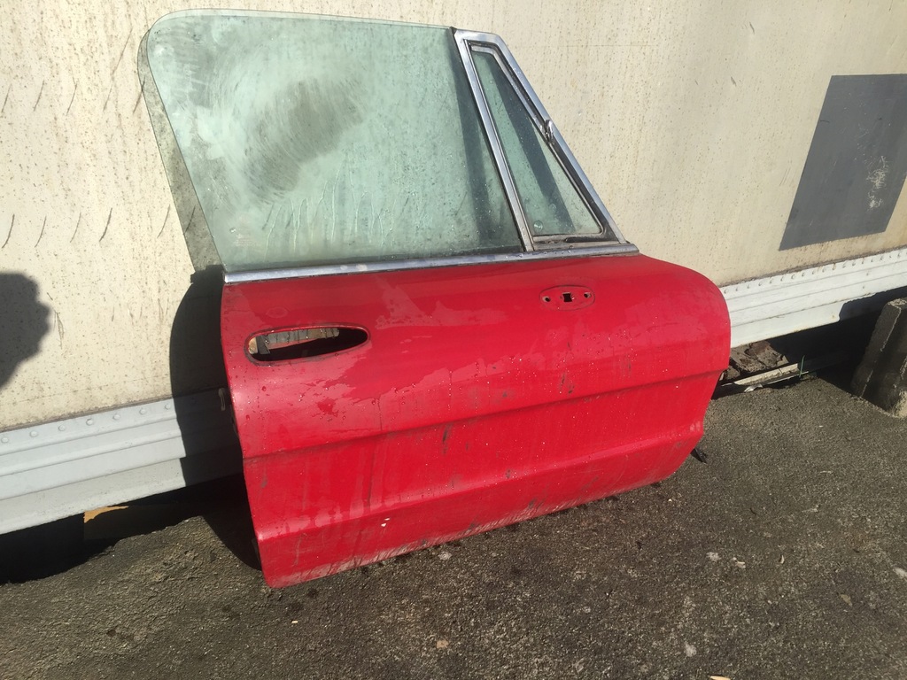 фото №1, Alfa romeo- spider дверь передние правое