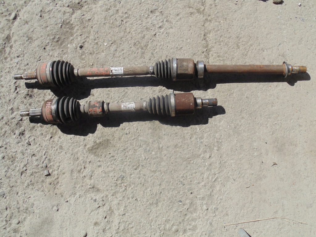 фото №1, Приводной вал левая renault megane iv 1.5 dci 2016r.