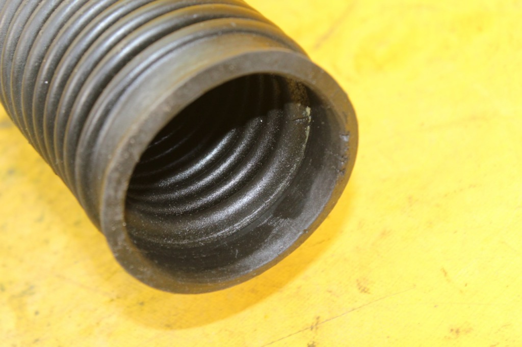 Труба інтеркулер mercedes vito 2.2 cdi 6385282482 Недорого