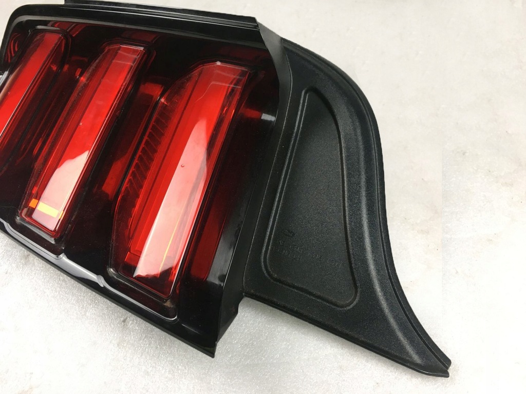 фото №6, Ford mustang 15- лампа задняя левая przerobiona na eu