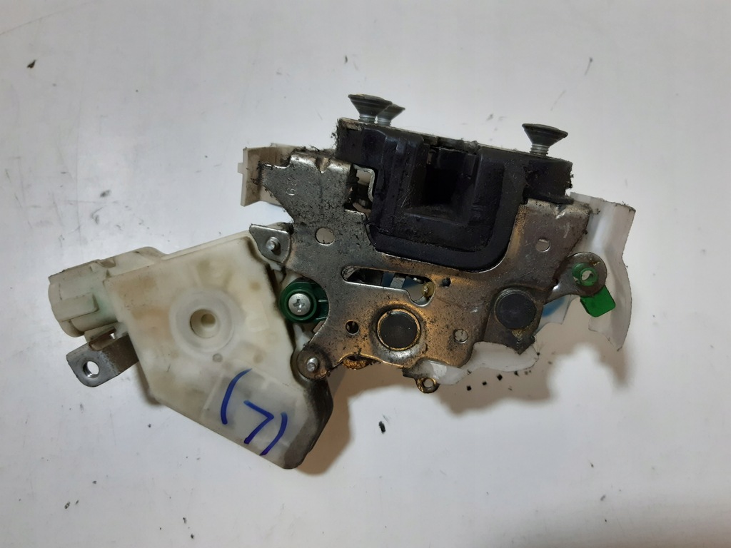 фото №5, Cabstar maxity 07- замок дверь левый