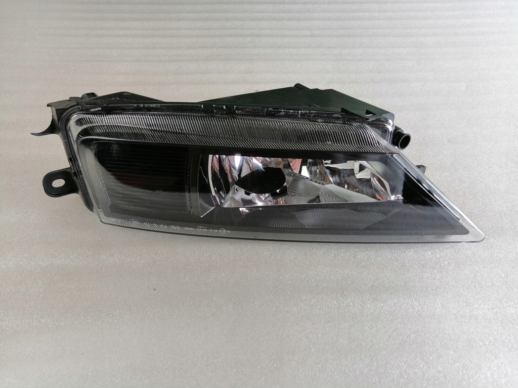 фото №1, Vw tiguan 5na противотуманная фара левый