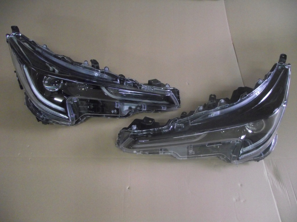 фото №1, Лампа перед ліва corolla e21 19-20 rok full led