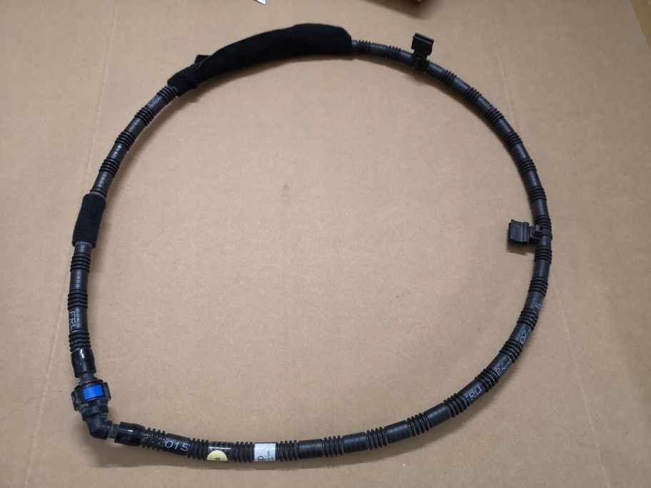 фото №1, Audi a4 wąż шланг омивача 8w0955667a