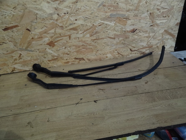 фото №1, Renault scenic iv 2017 рычаги дворник перед