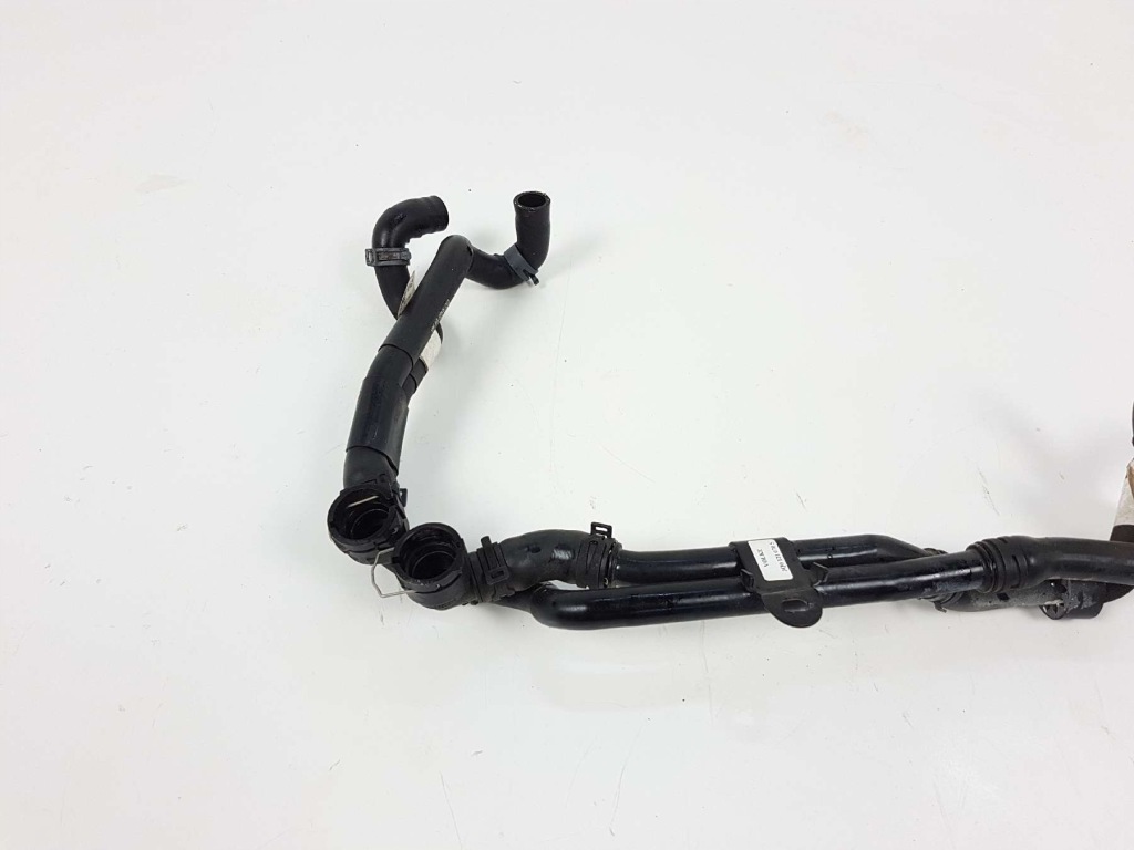 фото №3, Passat b8 2.0 tdi шланг магистраль жидкость wody