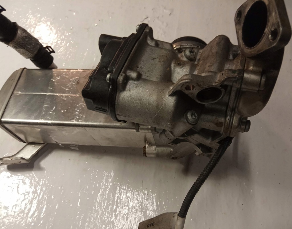 фото №3, Радіатор вихлопних газів egr audi a6 3.0 tdi 059131511af