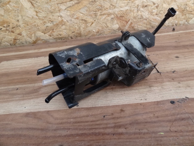 фото №1, Dacia duster 2011 1,5 dci фільтр пального + корзина org