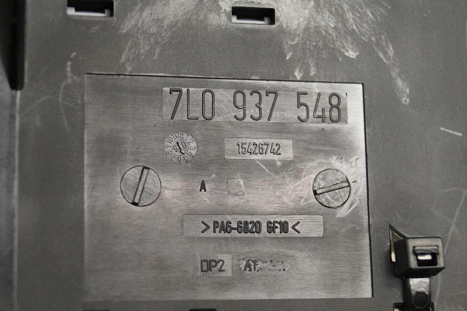 фото №5, Коробка предохранителей vw touareg i 7l 2.5 tdi