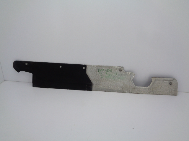 фото №1, Daf 106 защита тепловая двигателя правая