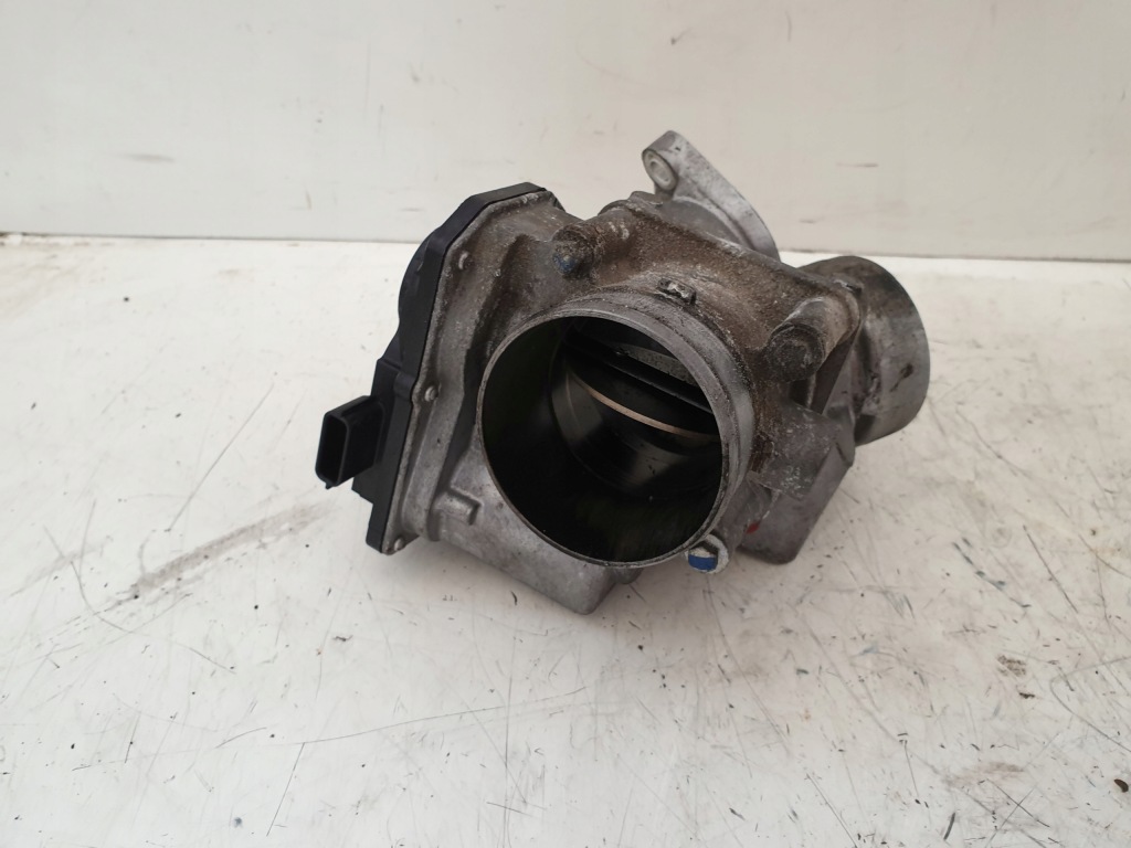 фото №1, Дроссельная заслонка infiniti ex30 3.0d 11r 8200828992a