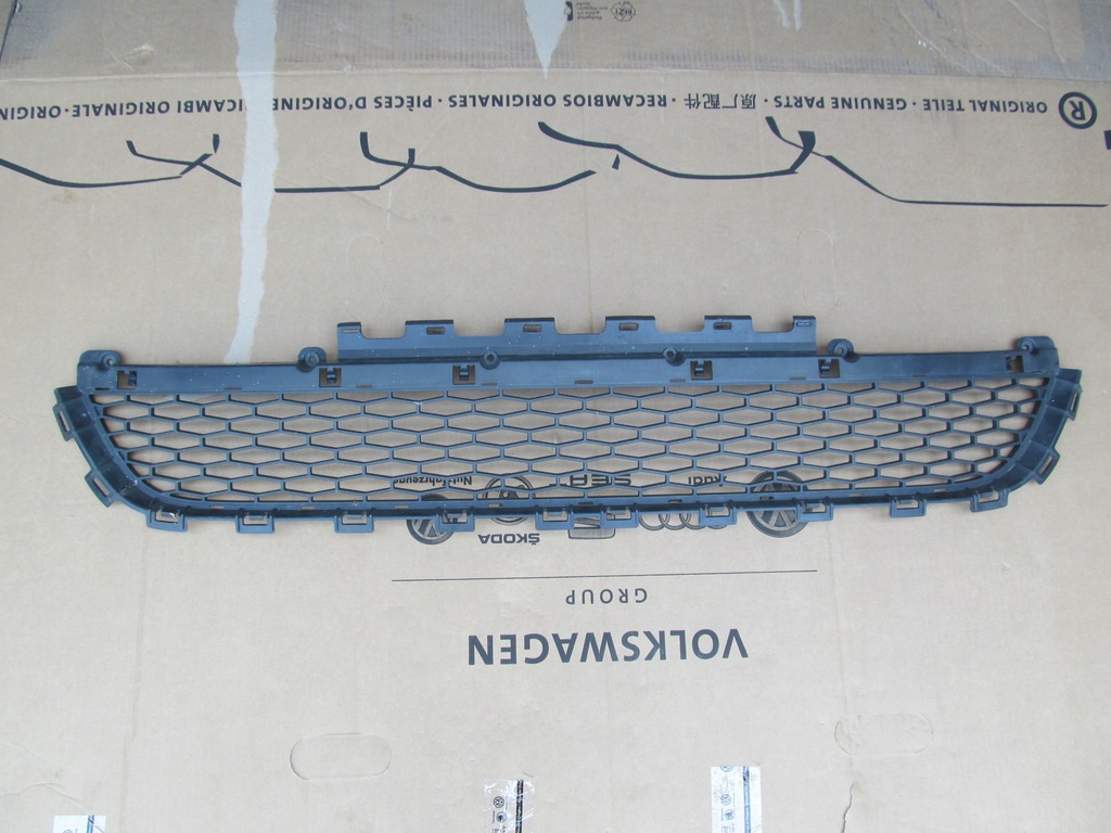 фото №1, Land rover discovery sport решітка бампера перед