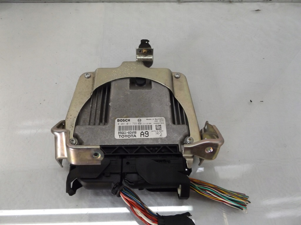 фото №1, Corolla e12 бортовой компьютер 89661-02a90a