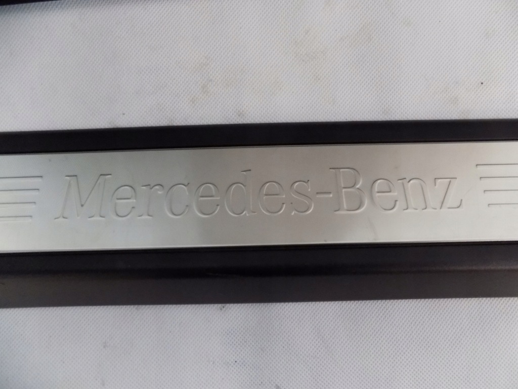 фото №2, Mercedes-benz оригинальный номер a2076800235n a2076800135 молдинг накладка порог