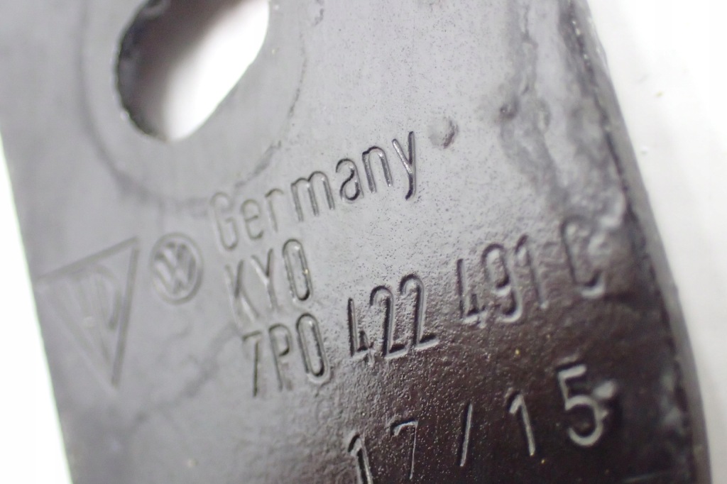 фото №6, Vw touareg 7p6 кронштейн кронштейн 7p0422491c