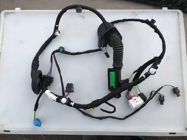 фото №1, Audi q7 электропроводка дверь правый перед 4m0971030ga