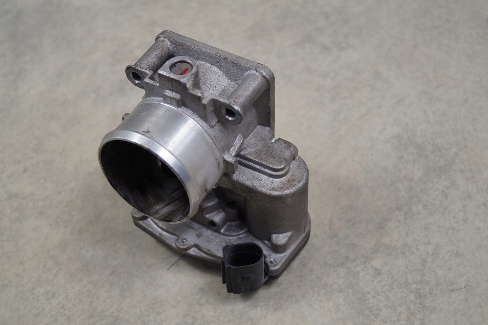 фото №3, Дроссельная заслонка kia sportage iii tucson ii 2.0 crdi