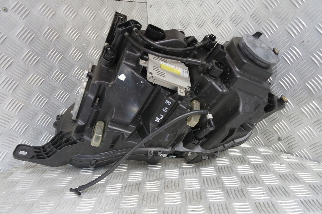 фото №7, Лампа правая bentley fs flying spur 4w1941016d lift