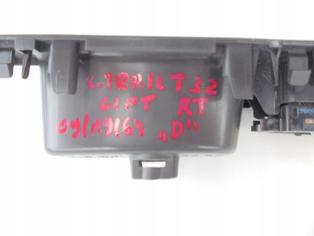 фото №7, X-trail t32 lift перемикач скло 829604ce0a 2017