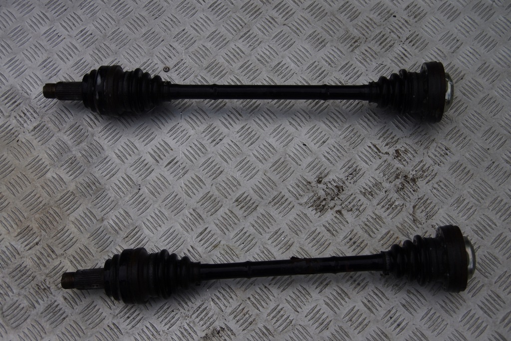 фото №1, Привідний вал задня задня bmw x1 e84