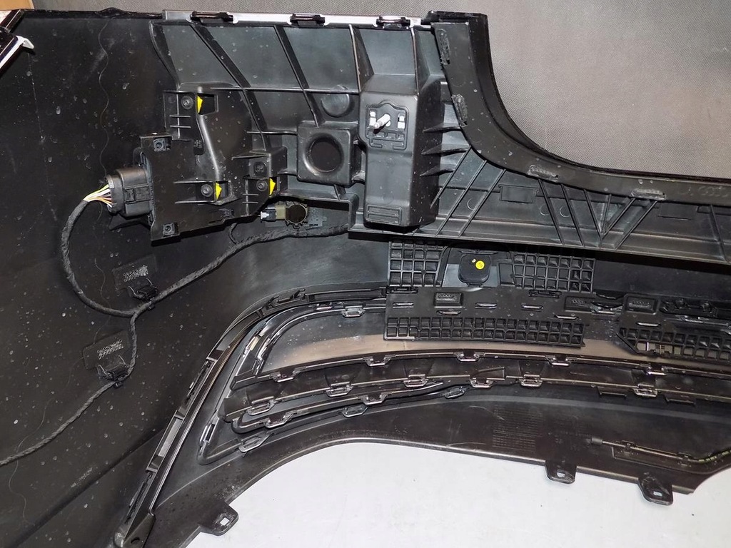 фото №14, Audi a7 4k бампер задняя ly9b pdc радары направляющие