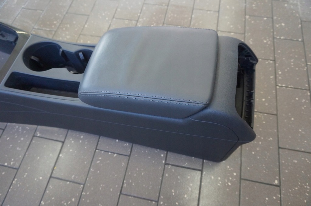 фото №8, Підлокітник тунель середній audi a5 8t шкіра czarn