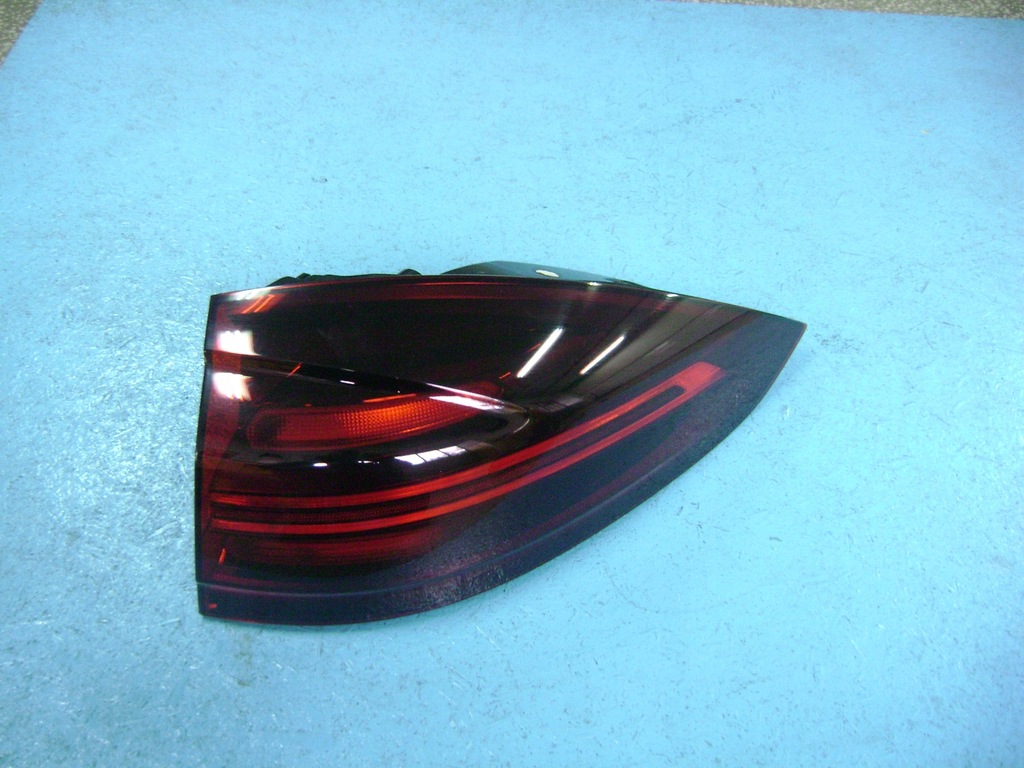 фото №1, Лампа задняя правая porsche cayenne lift 7p5945208c