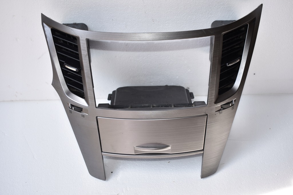 фото №1, Впуск вихід решітка рамка радіо subaru legacy