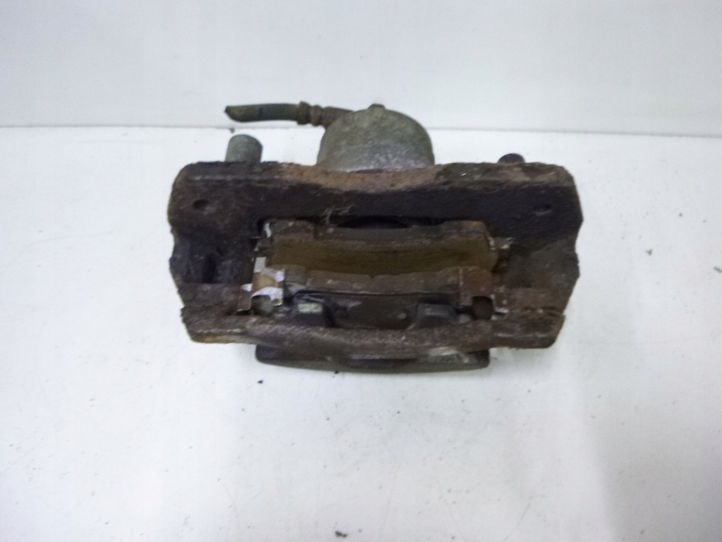 фото №4, Суппорт тормозной перед mazda xedos 6 2.0 1995r.