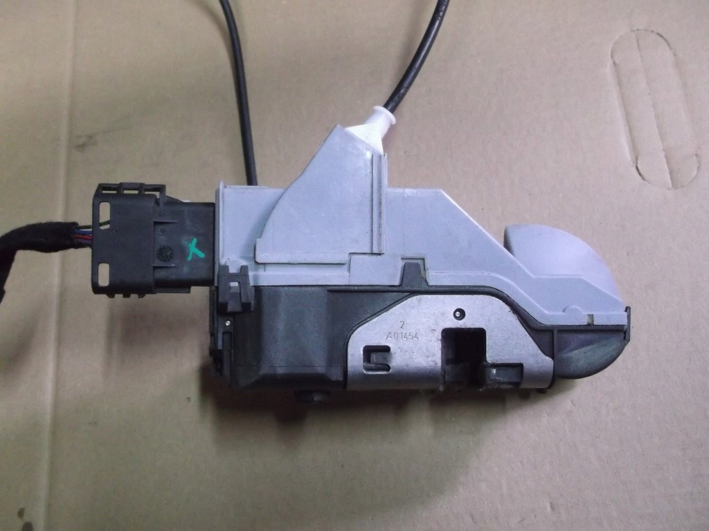 фото №9, Peugeot 3008 5008 i 2009-2016 замок дверь перед правый