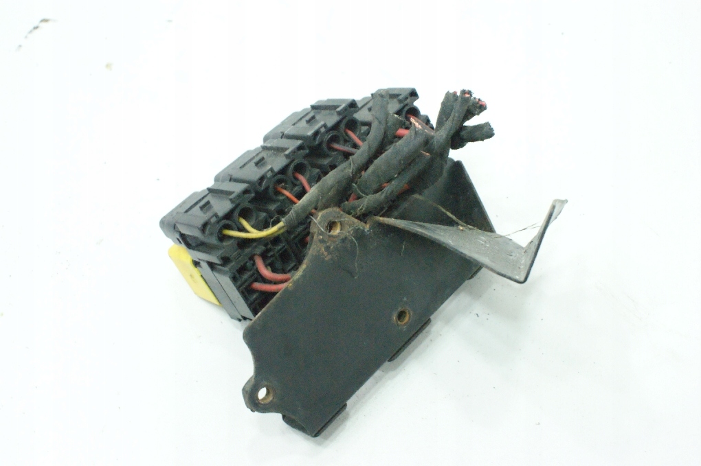 фото №3, Коробка запобіжників maserati 3200gt 98-