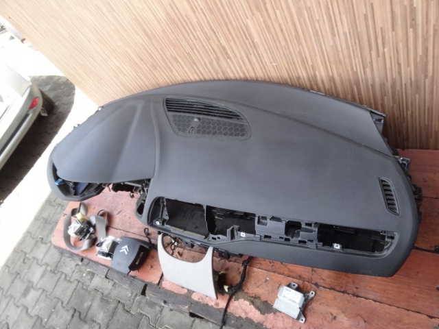 фото №4, Citroen c5 iii 2010 air bag приборная панель подушки безопасности ремни eu