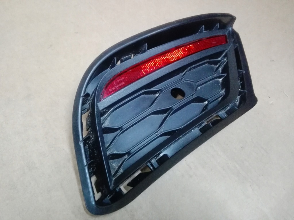 фото №2, Vw t-roc 2ga решётка левая отражатель бампера задняя