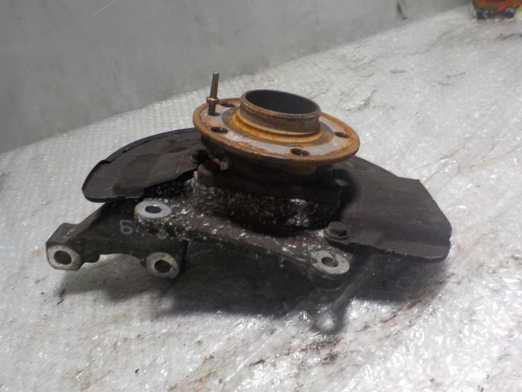 фото №3, Volvo v70 ii 2.4 поворотный кулак левая перед