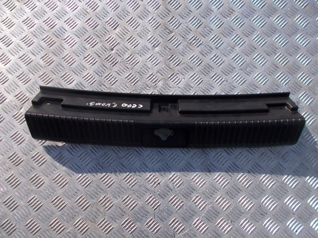 фото №1, Kia ceed ii пластик захист na pas задній kombi 12-