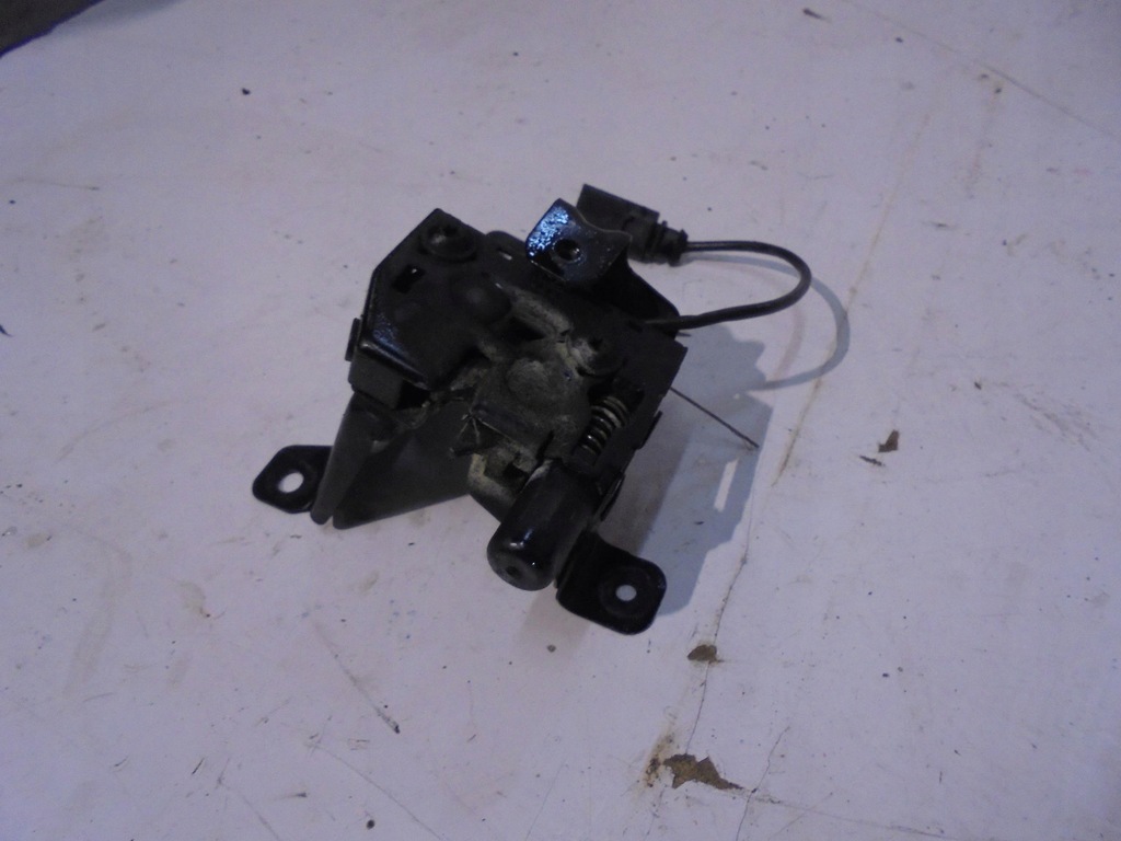 фото №1, Замок капот лівий audi a8 d4