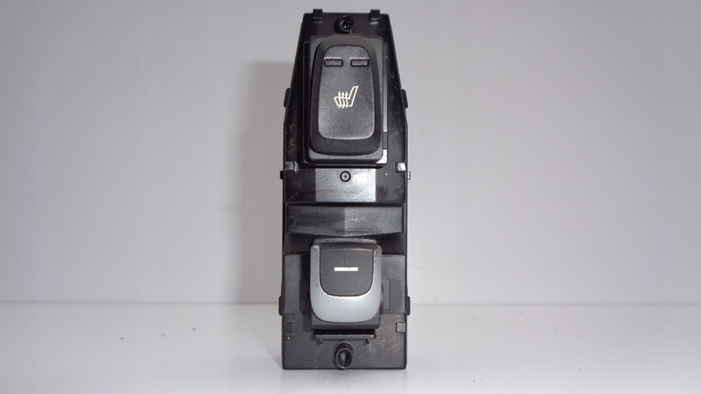 фото №1, Kia sportage iv перемикач вікон задня правий