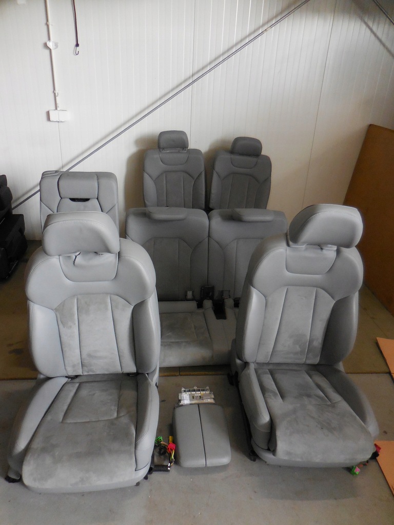 фото №1, Audi q7 4m комплект сидений drugi ряд 7-os.